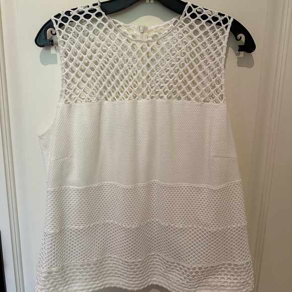 Akris Punto Tops - Ladies AKRIS PUNTO white top size US16